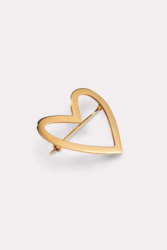 Broșă din aur galben 14K în formă de inimă, design curbat, bijuterie Ameor colecția Amour en Or