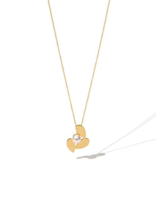 Colier Petale de Aur cu perlă naturală, aur 14K, design elegant cu pandantiv în formă de petale