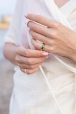 Inel statement din aur 14K cu zircon verde intens – AMEOR